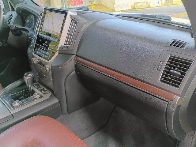 2019 Toyota Land Cruiser