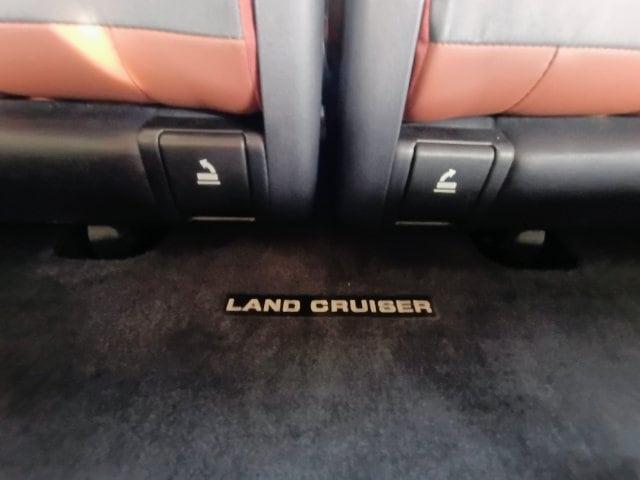 2019 Toyota Land Cruiser