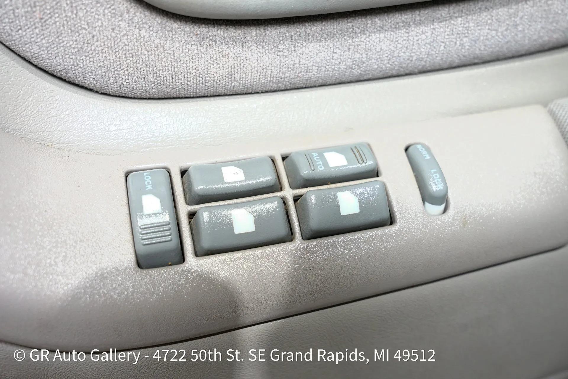 1996 Chevrolet Silverado K3500 4X4 Crew Cab