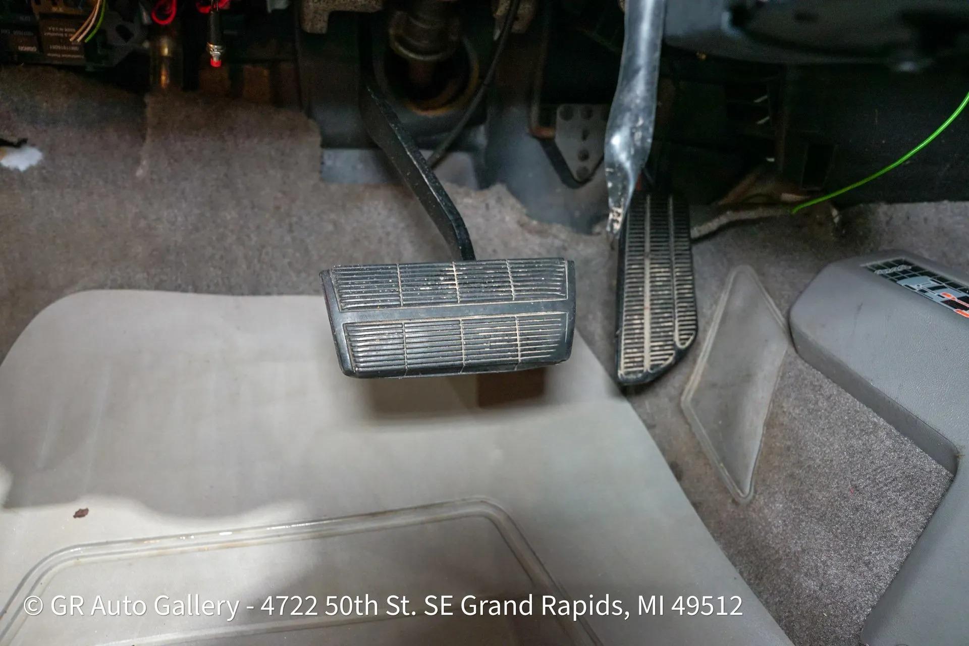 1996 Chevrolet Silverado K3500 4X4 Crew Cab