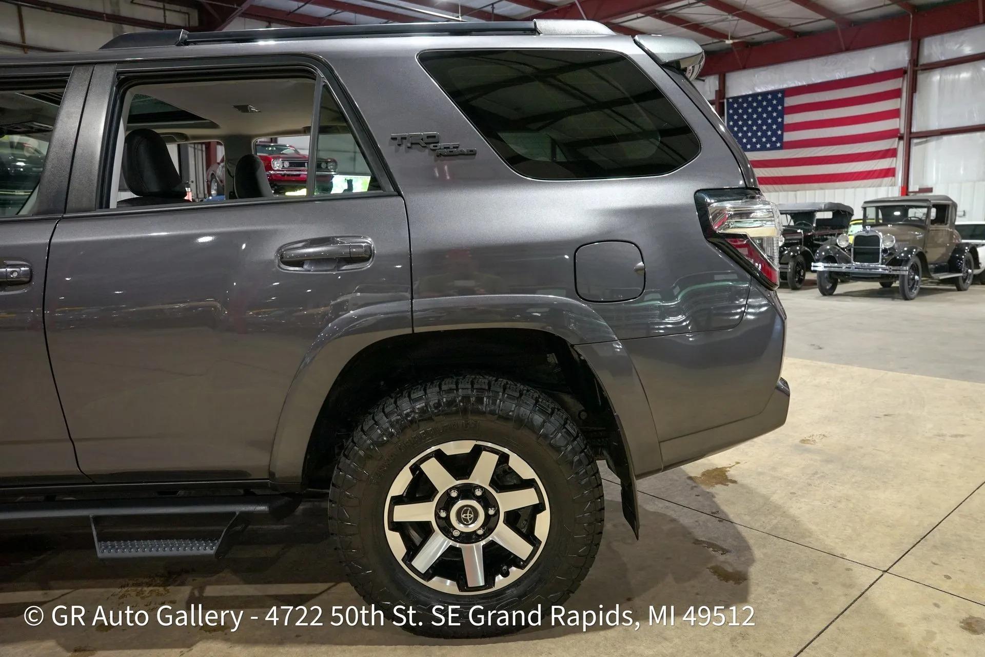 2021 Toyota 4Runner TRD Off-Road Premium - 5