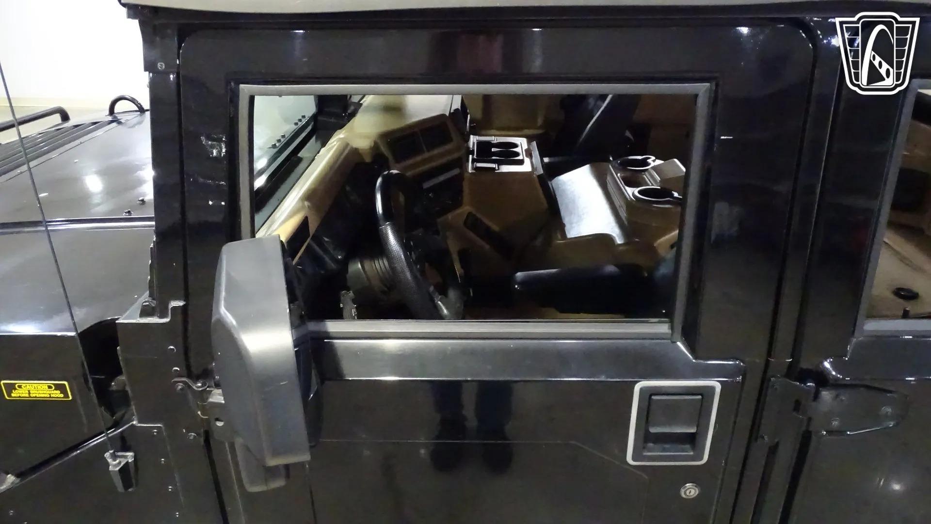 2001 Am General Hummer H1