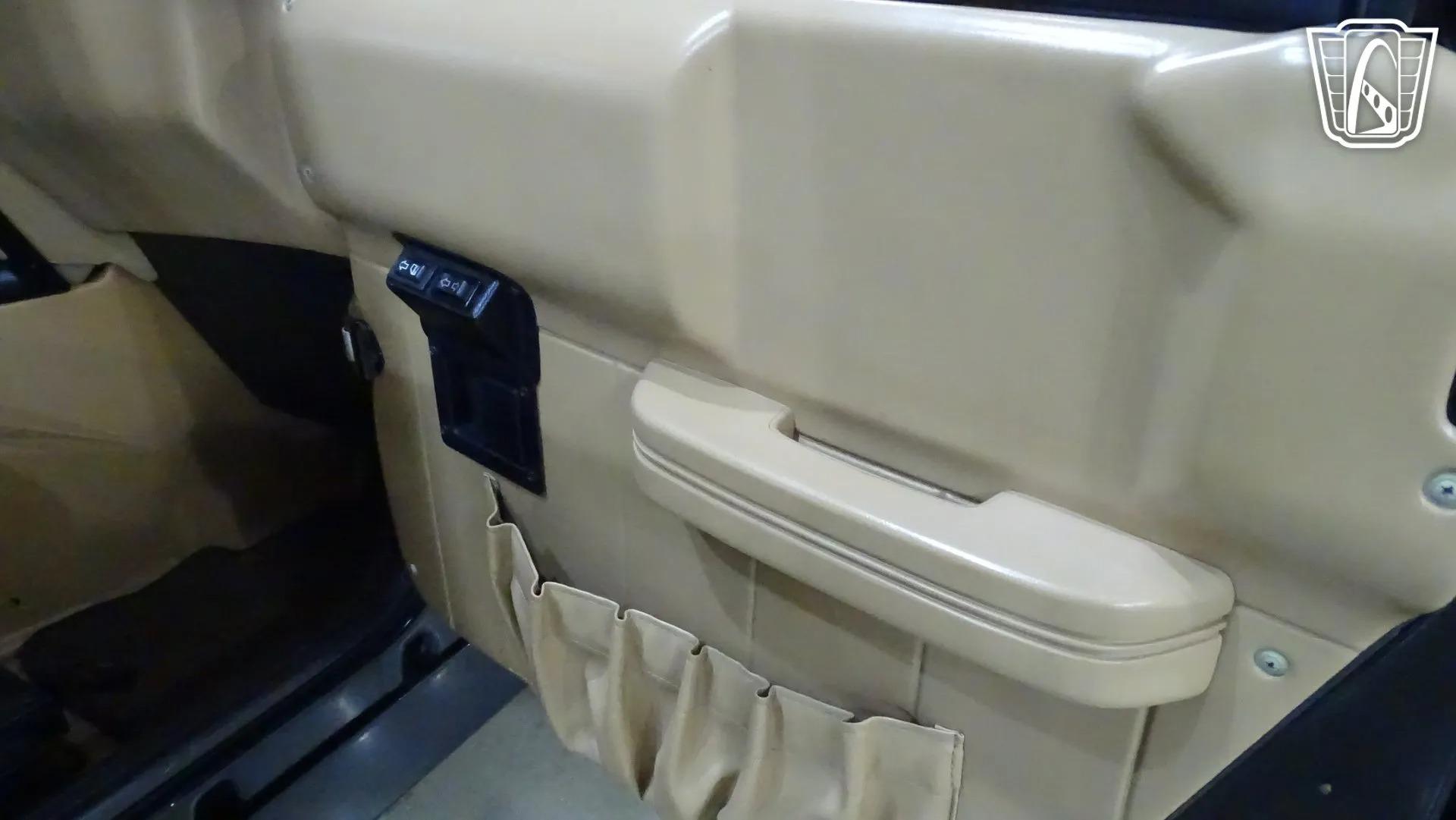 2001 Am General Hummer H1