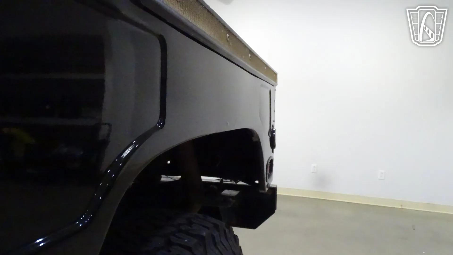 2001 Am General Hummer H1
