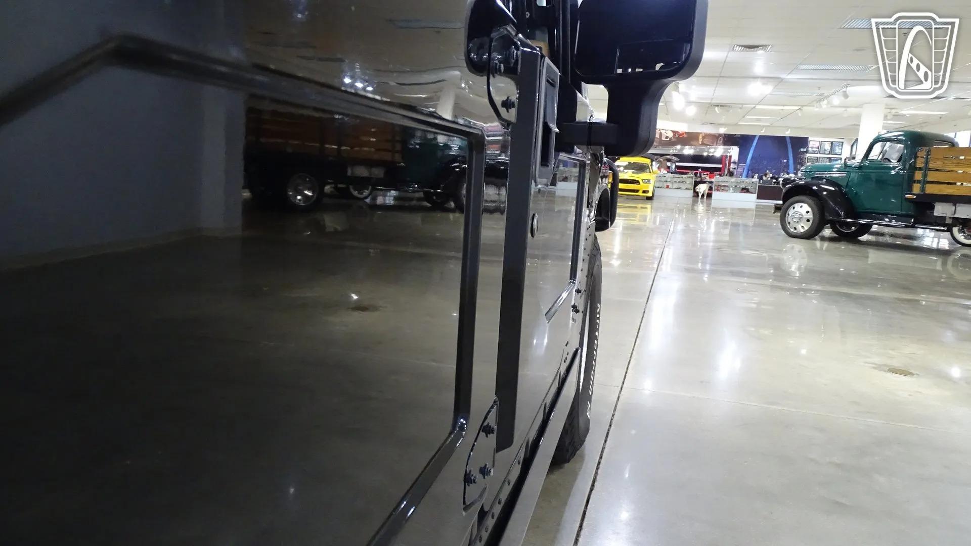 2001 Am General Hummer H1
