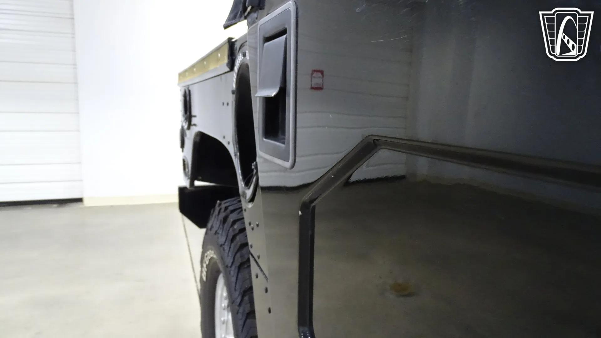 2001 Am General Hummer H1
