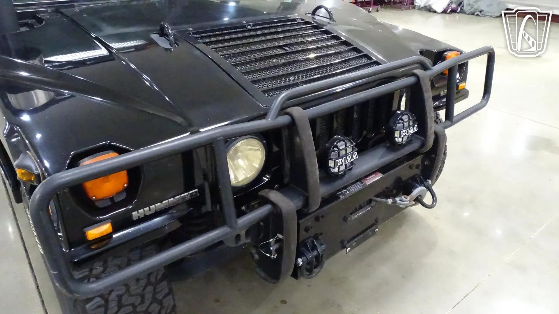 2001 Am General Hummer H1
