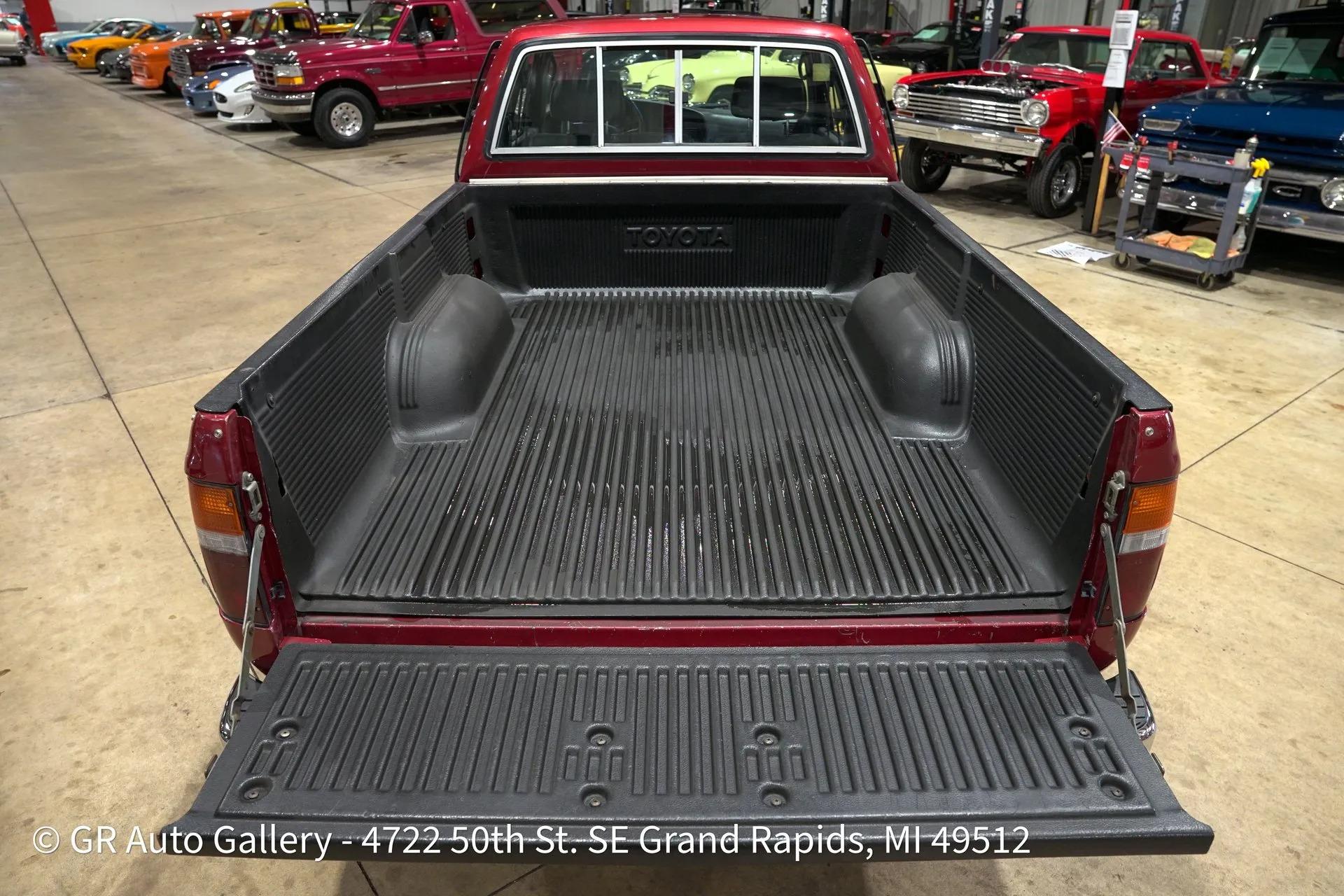 1993 Toyota Pickup Deluxe
