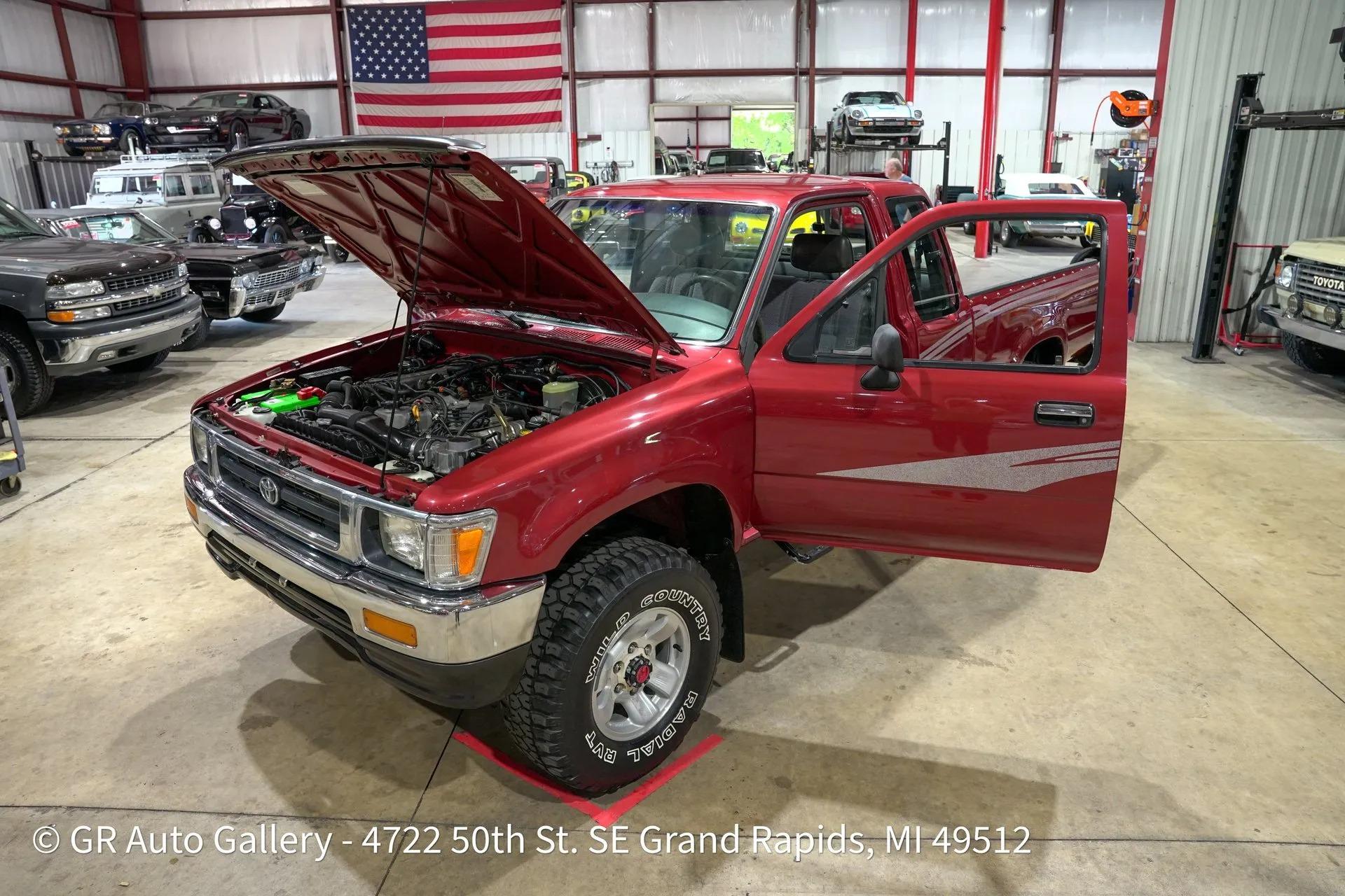 1993 Toyota Pickup Deluxe