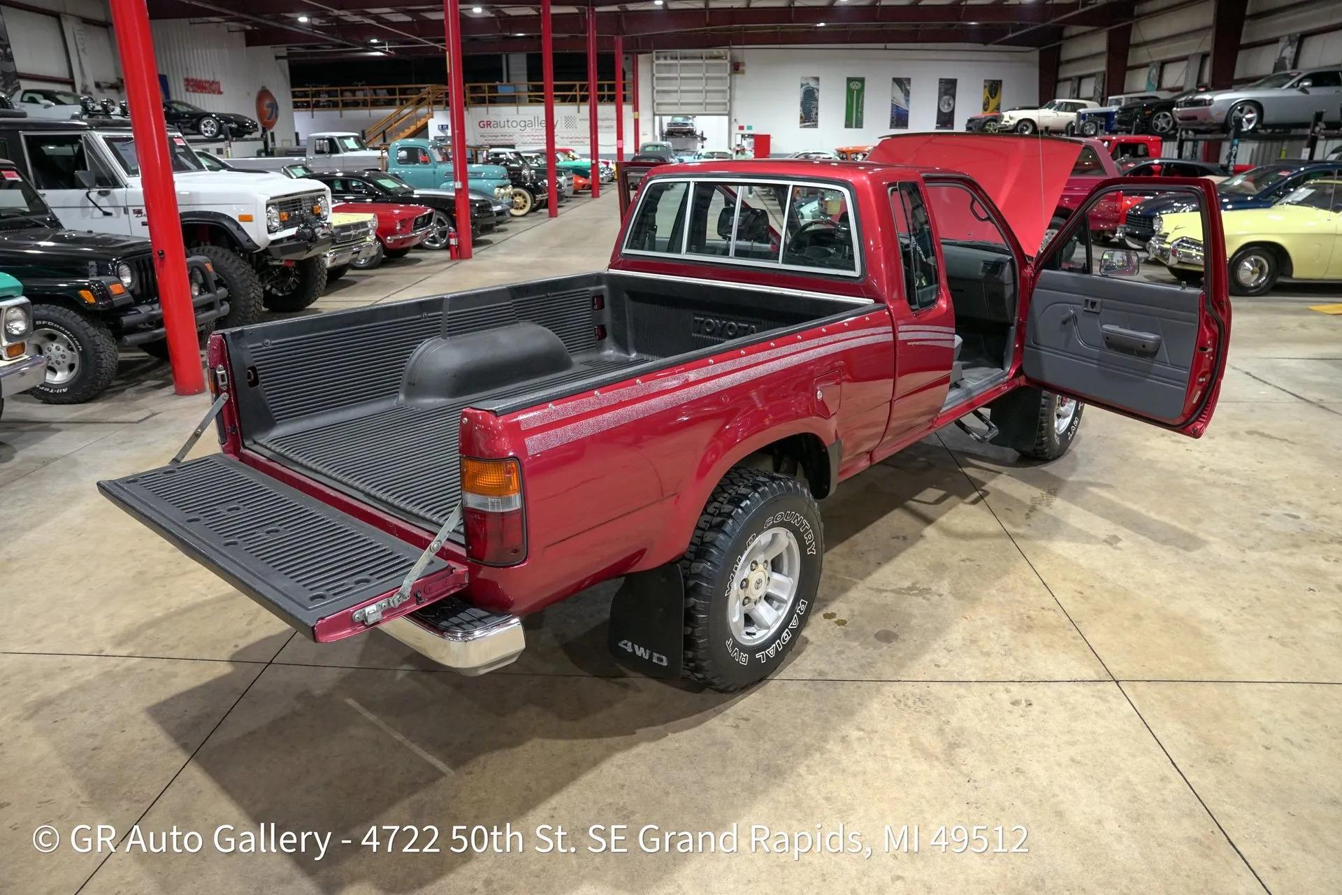 1993 Toyota Pickup Deluxe