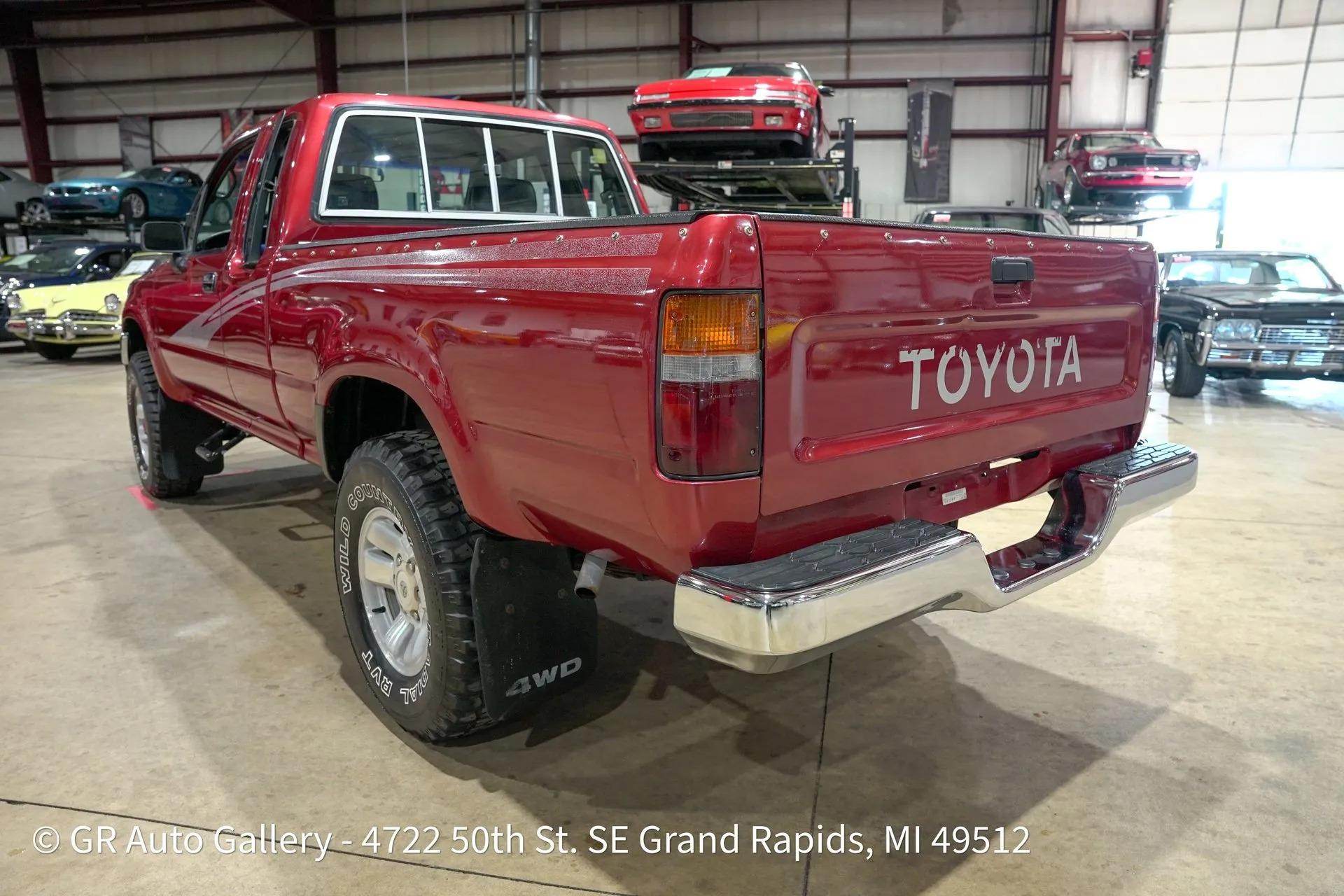 1993 Toyota Pickup Deluxe