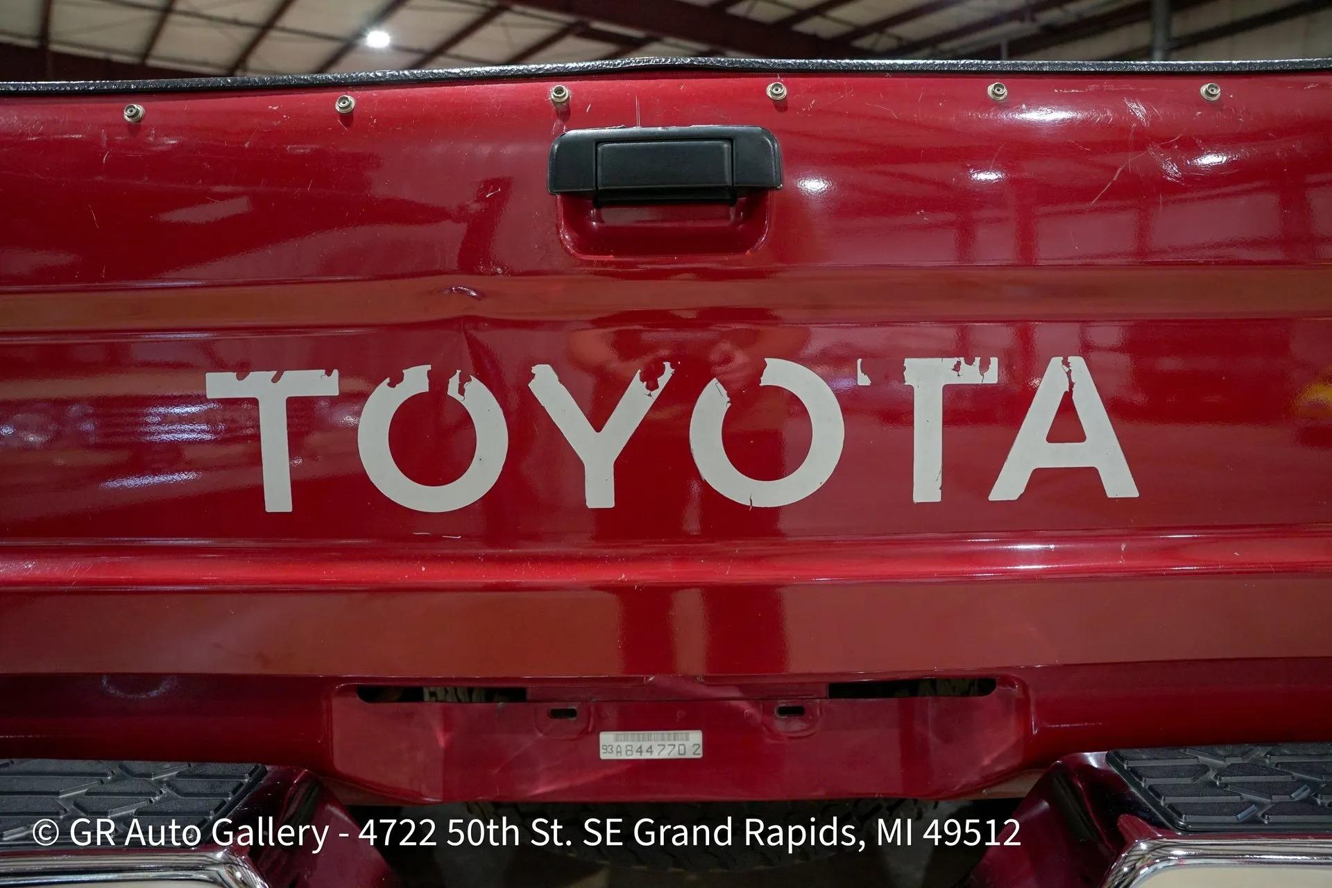 1993 Toyota Pickup Deluxe
