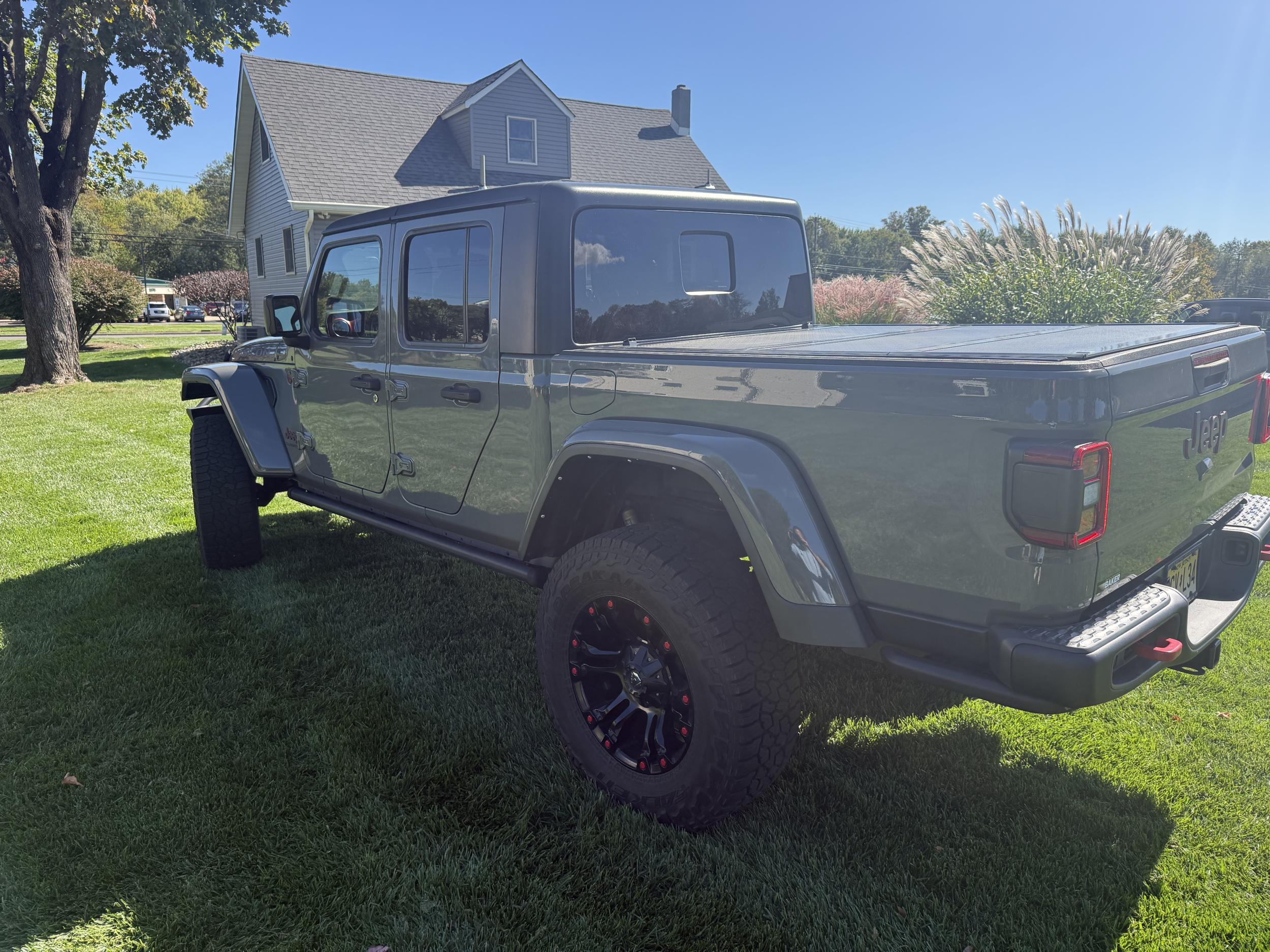 2021 Jeep Gladiator Rubicon - 3