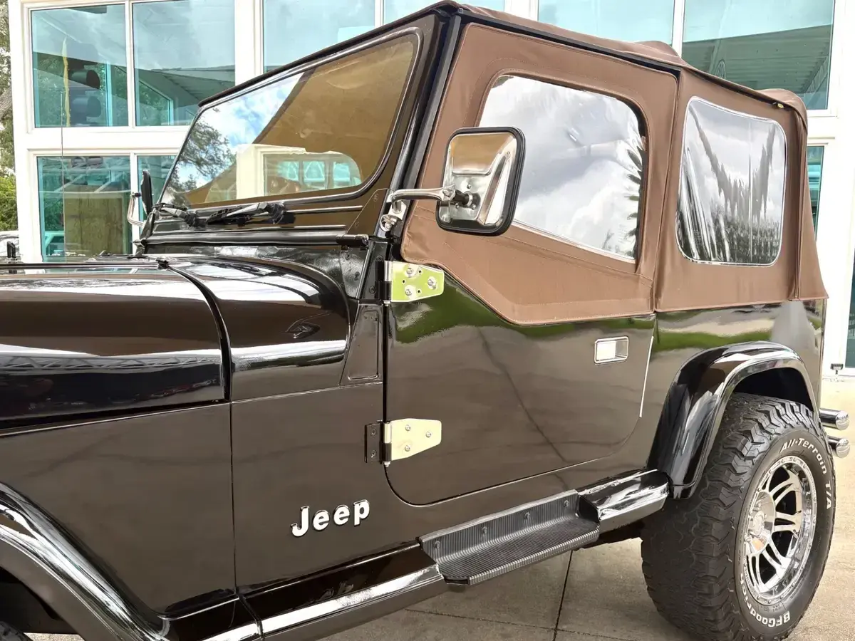 1989 Jeep Wrangler Laredo