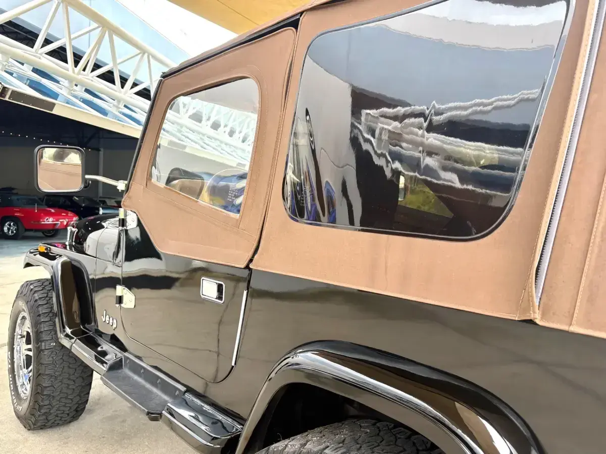 1989 Jeep Wrangler Laredo