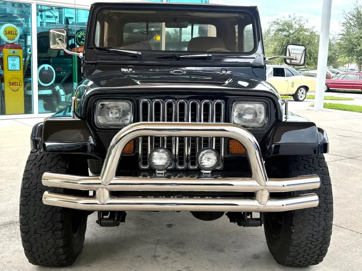 1989 Jeep Wrangler Laredo - 2