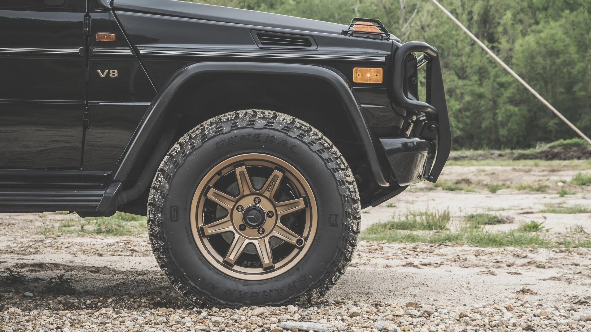 2002 Mercedes-Benz G500 Overland Build