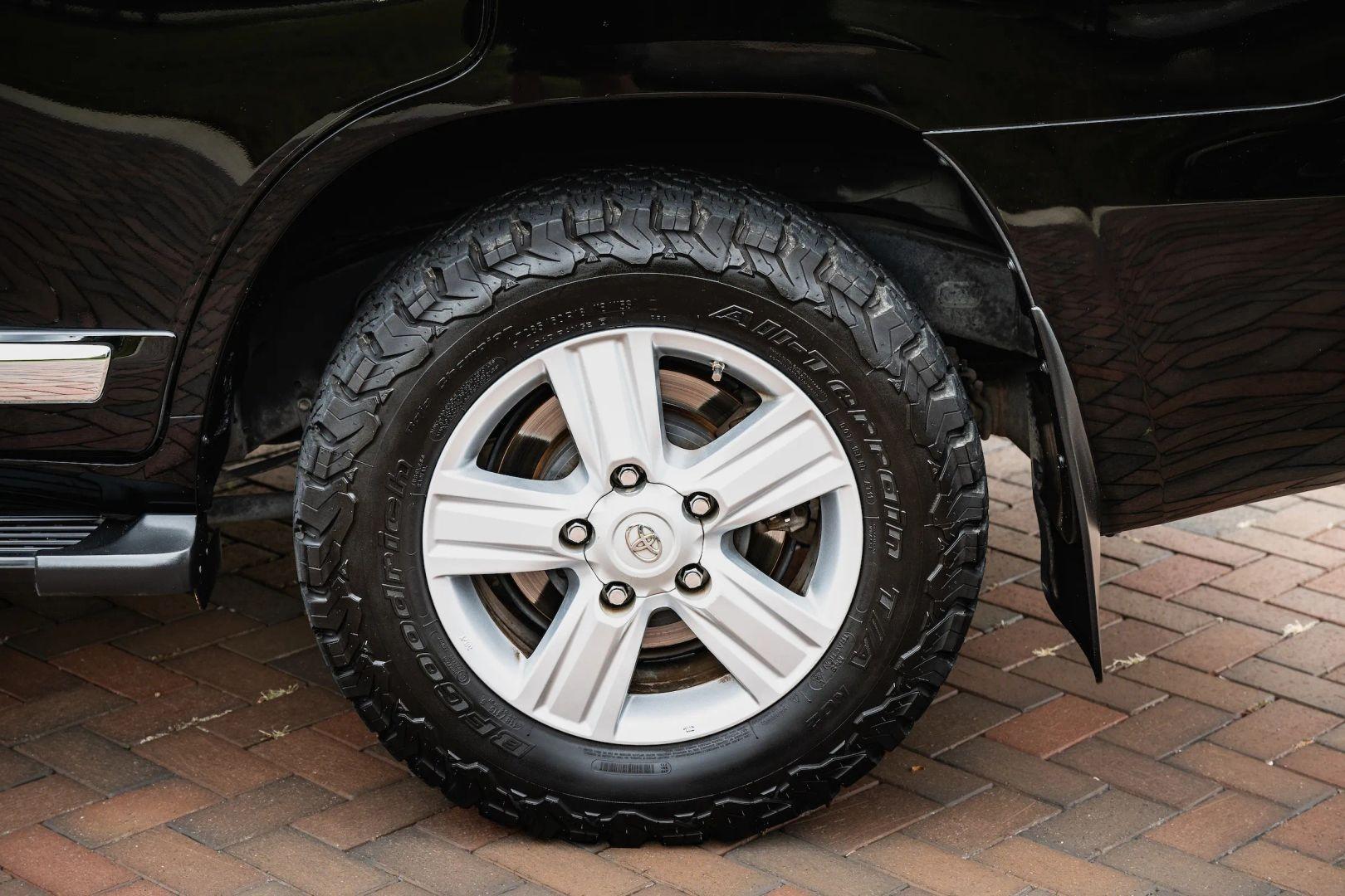 2014 Toyota Land Cruiser