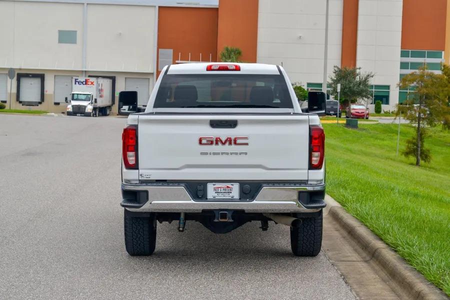 2022 GMC Sierra 2500 Pro
