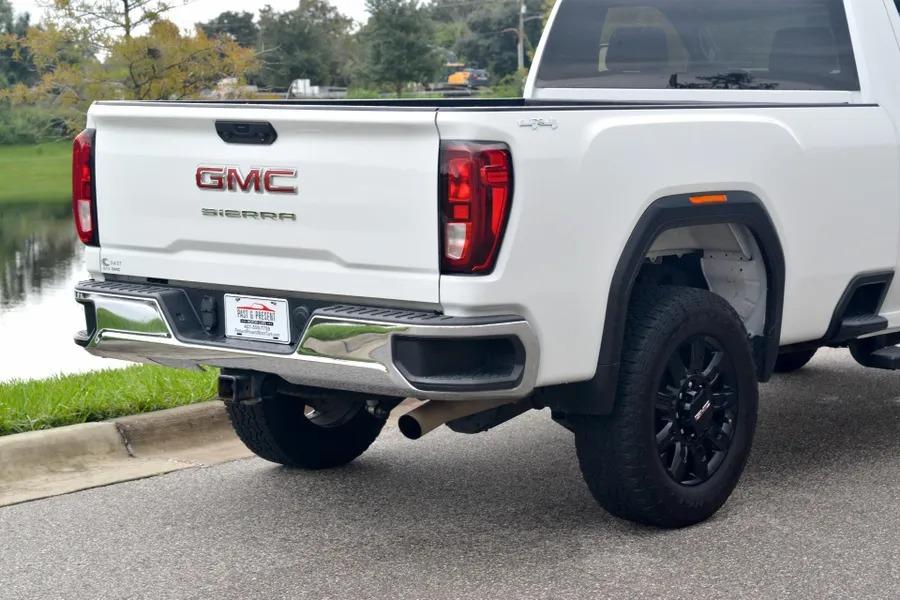 2022 GMC Sierra 2500 Pro