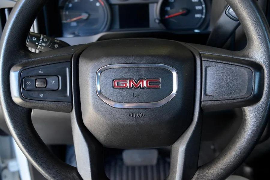 2022 GMC Sierra 2500 Pro