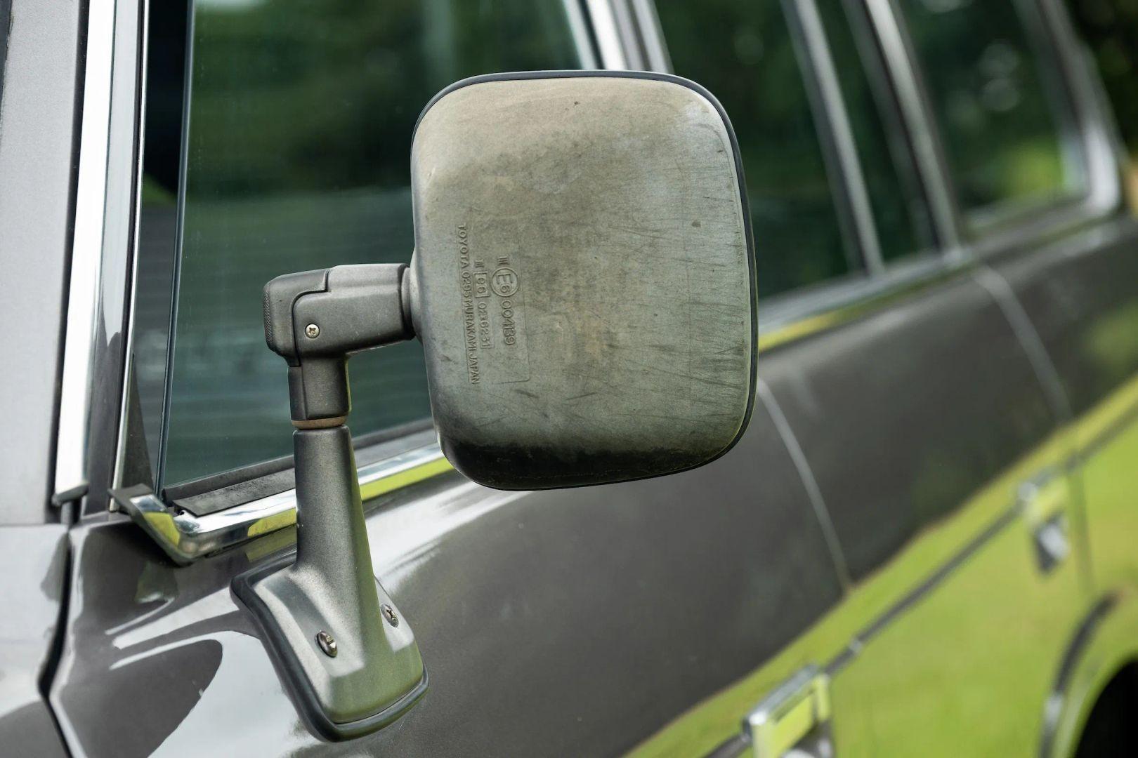 1989 TOYOTA LAND CRUISER HJ61