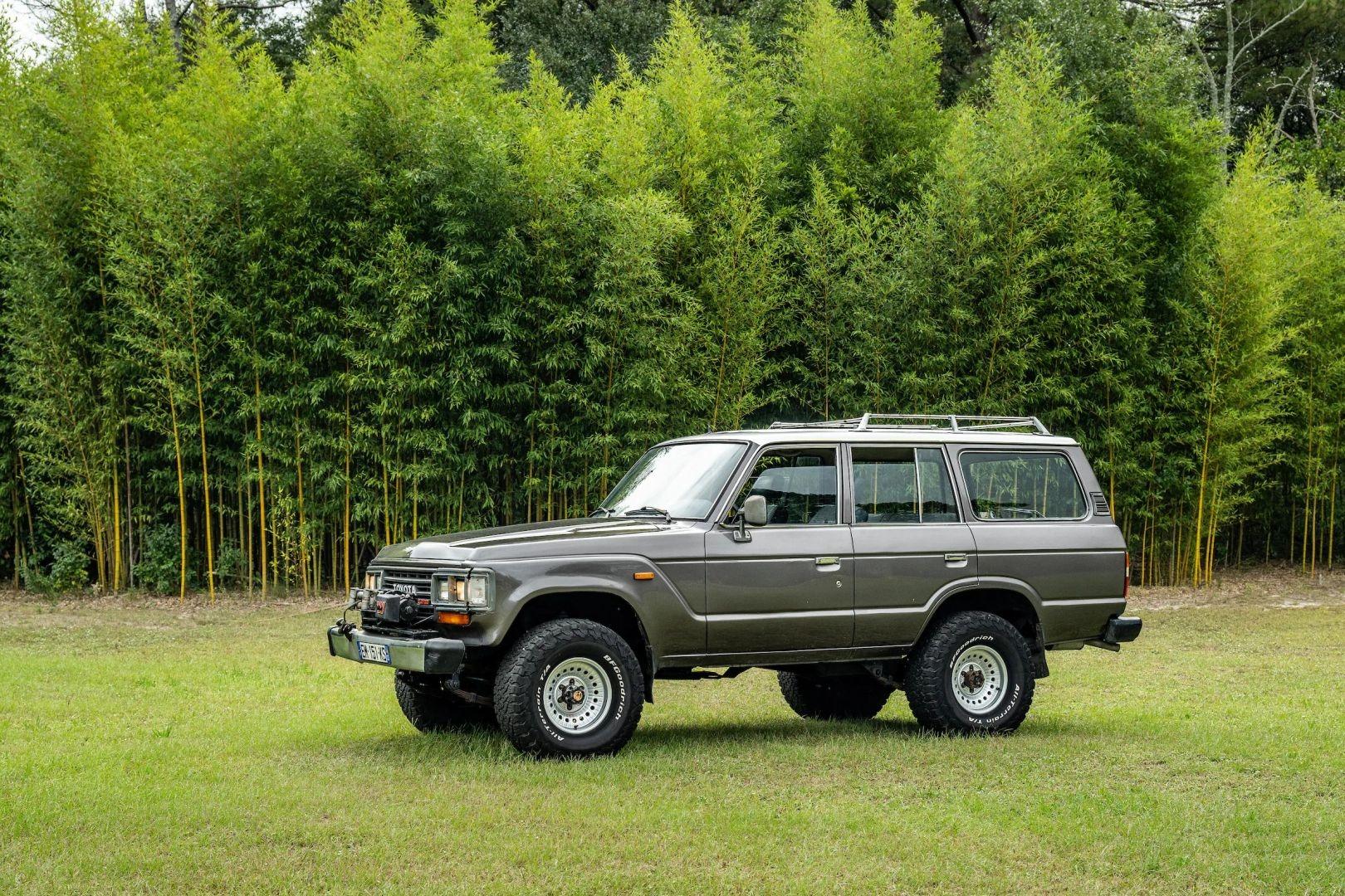 1989 TOYOTA LAND CRUISER HJ61