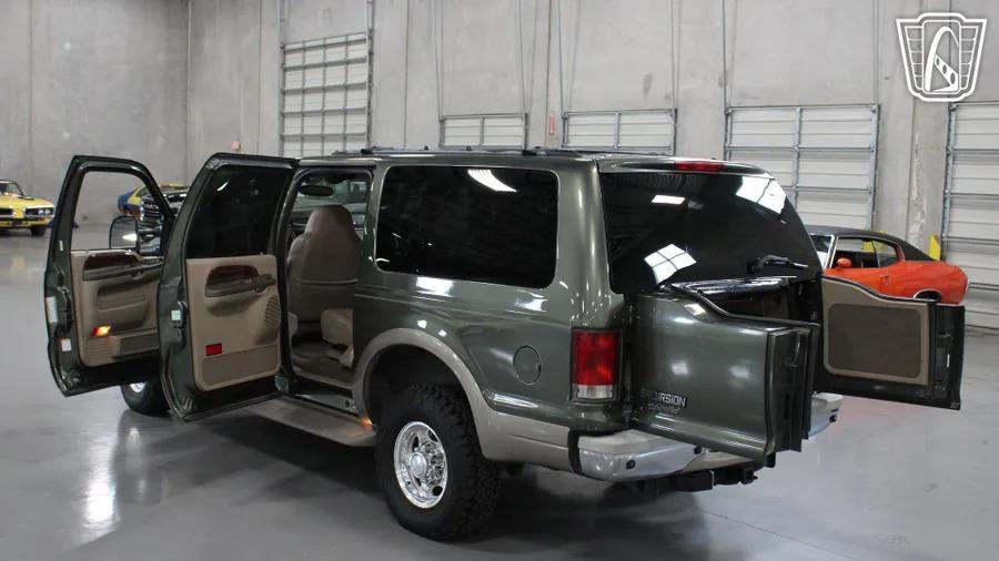 2001 Ford Excursion Eddie Bauer