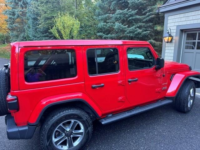 2019 Jeep Wrangler Sahara - 5