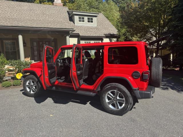 2019 Jeep Wrangler Sahara - 2