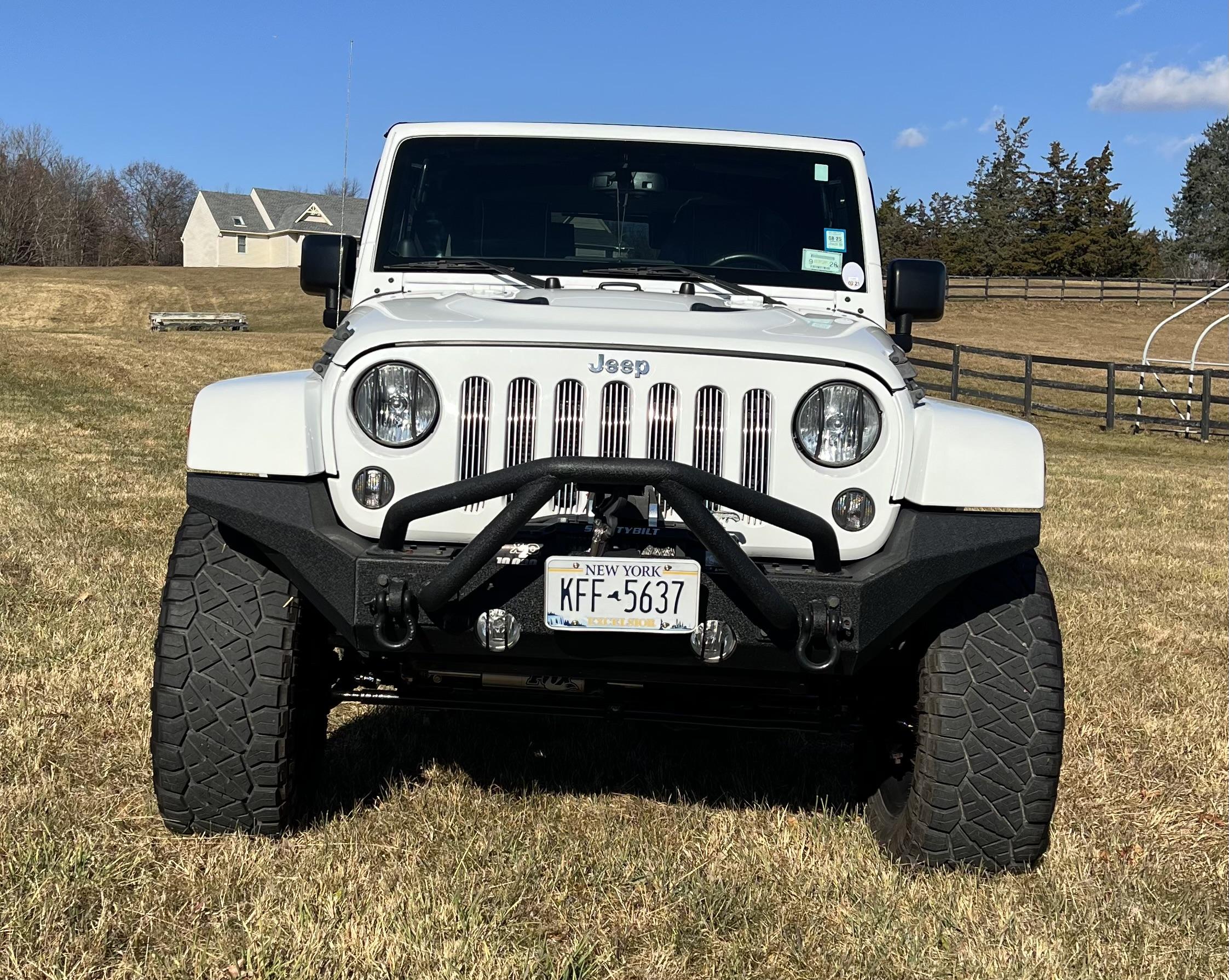 2014 Jeep Wrangler Sahara - 5
