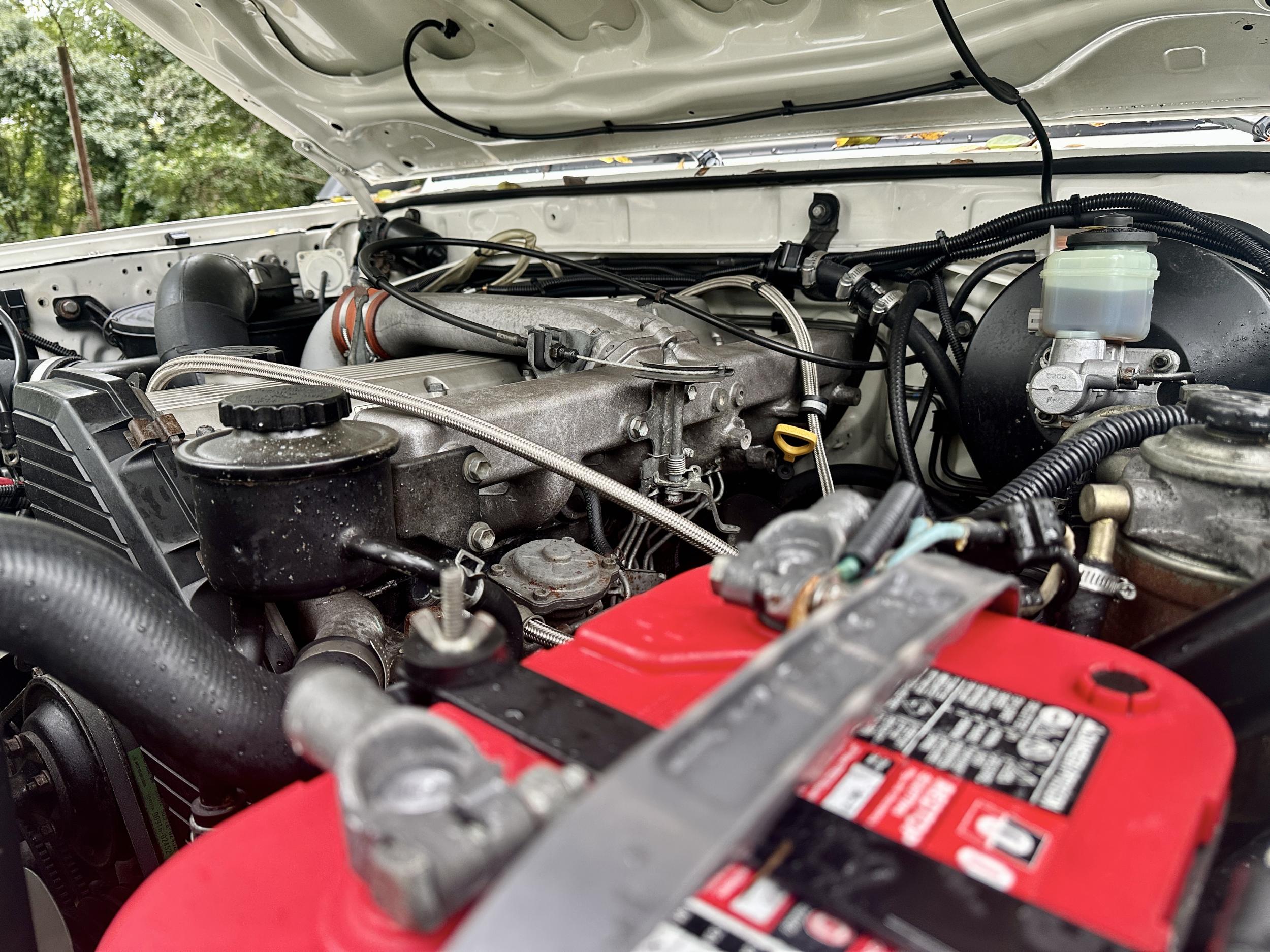 1989 Toyota Land Cruiser HZJ79/FJ62 Hybrid