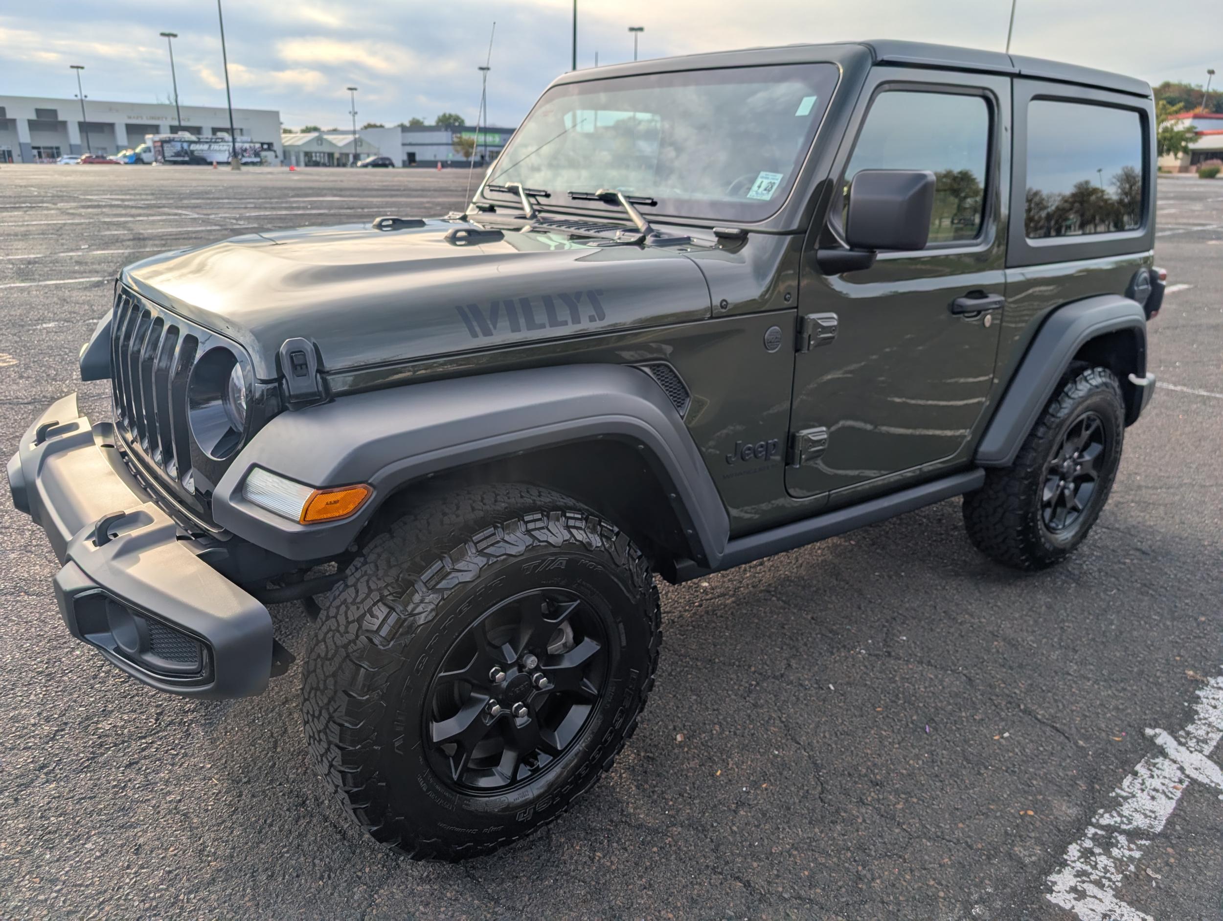 2023 Jeep Wrangler Willys - 3