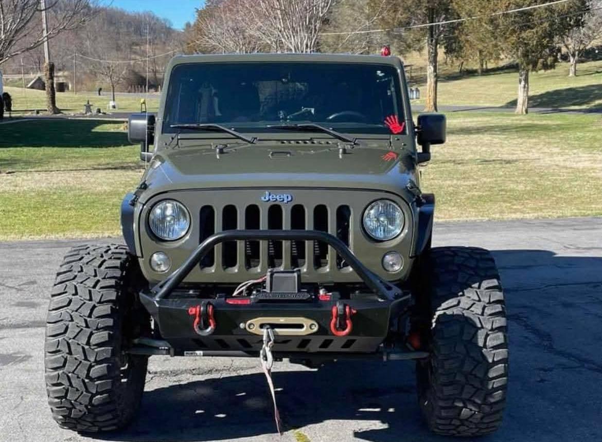 2015 Jeep Wrangler Sahara - 3
