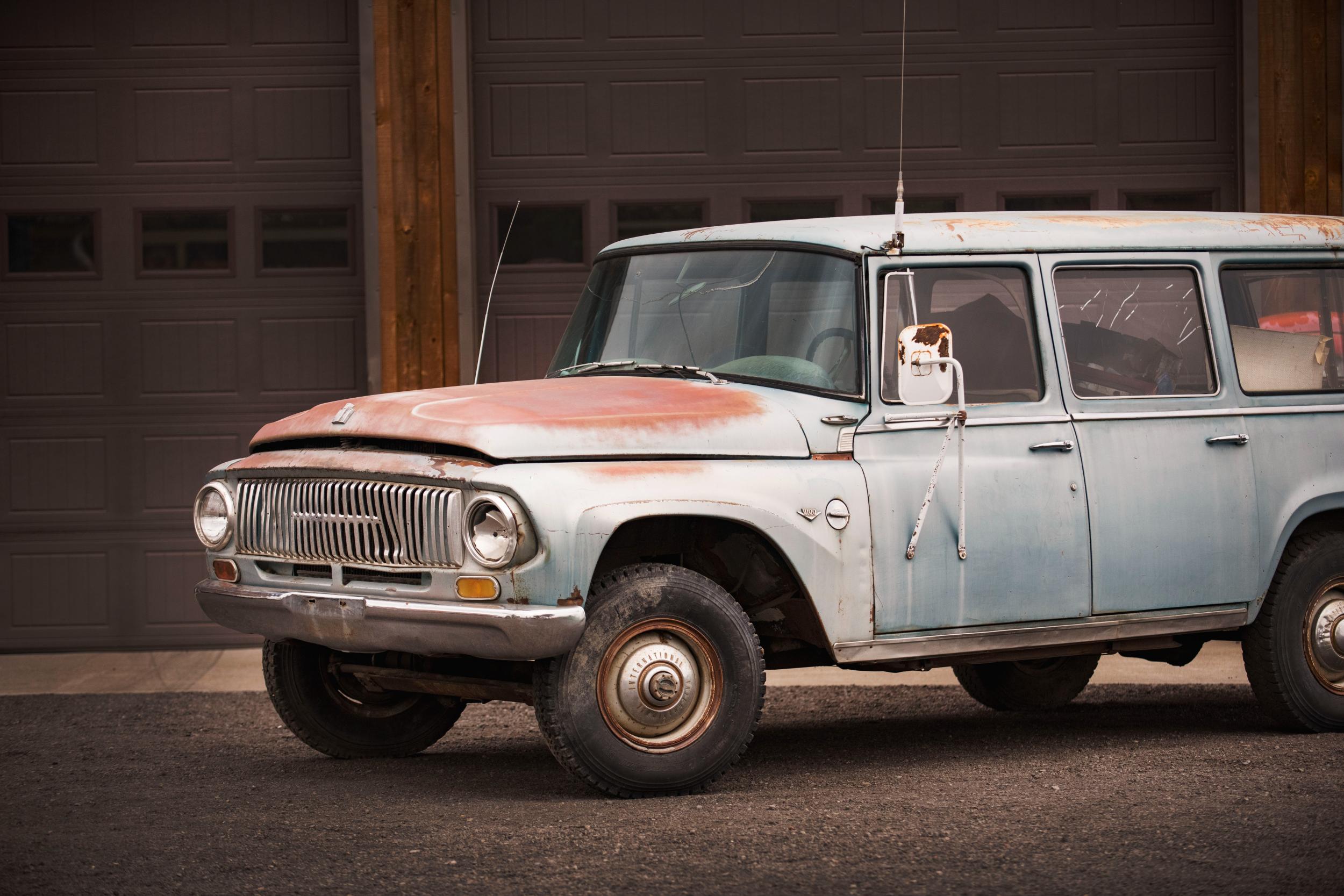 1966 International Travelall 4WD C1100 - 2