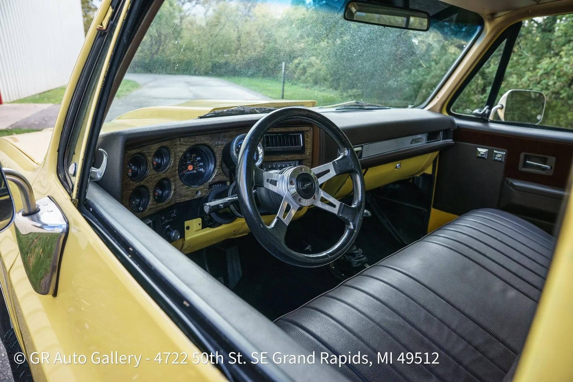 1982 GMC C2500 Classic