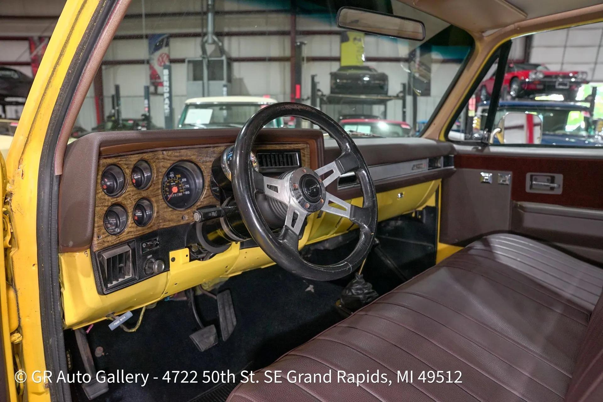 1982 GMC C2500 Classic