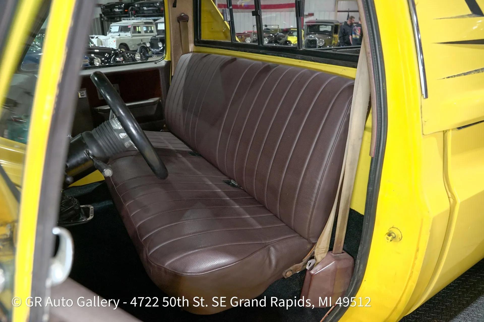 1982 GMC C2500 Classic