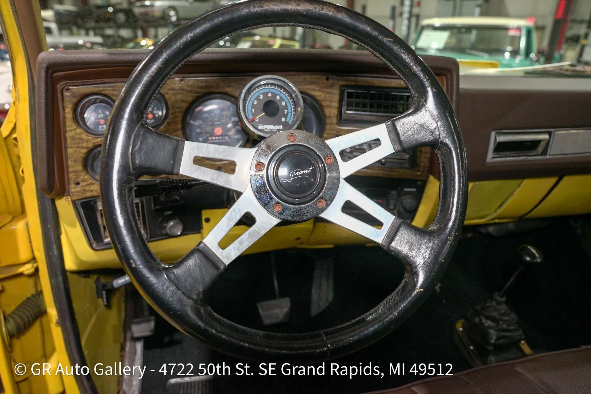 1982 GMC C2500 Classic