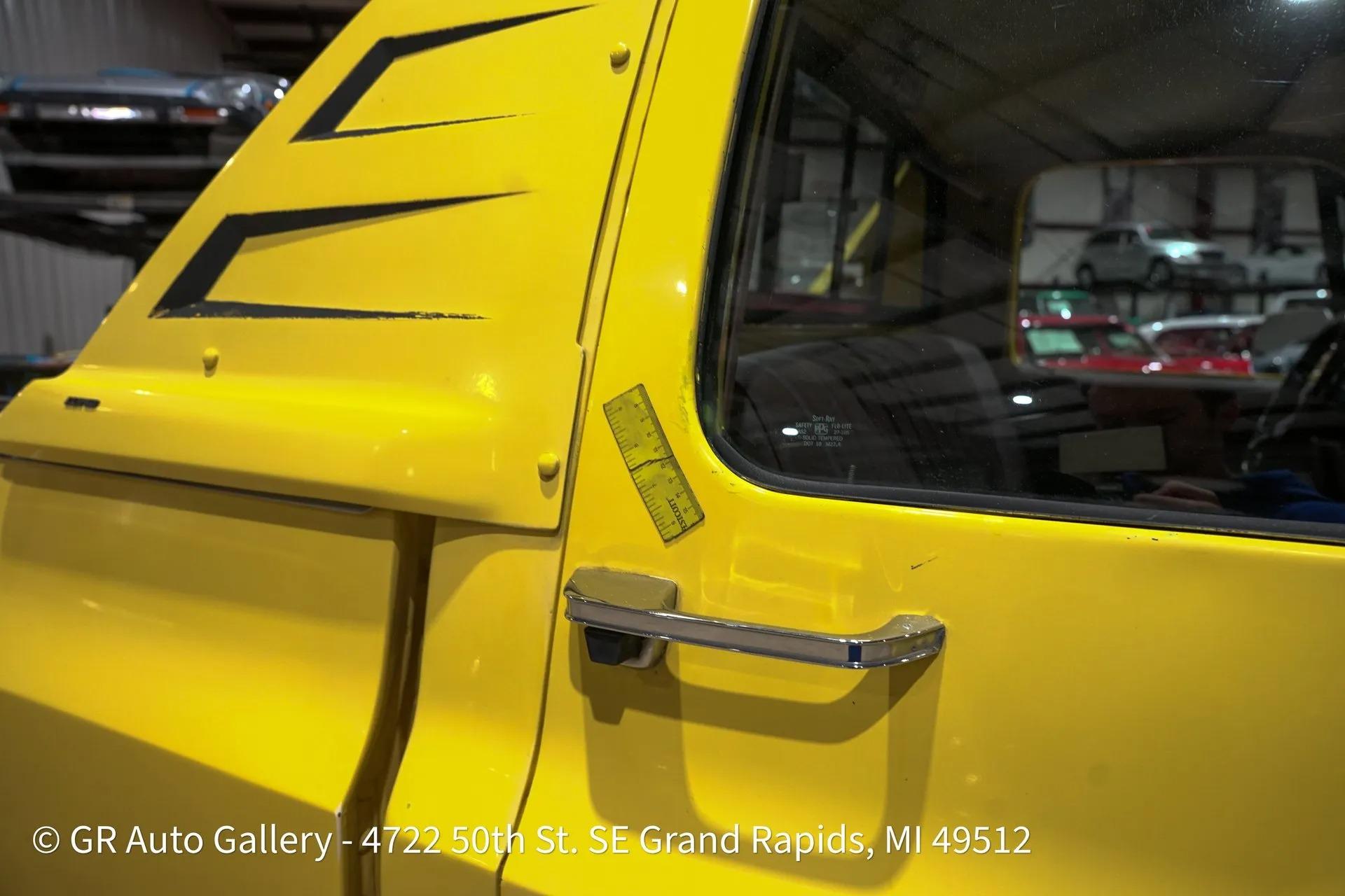 1982 GMC C2500 Classic