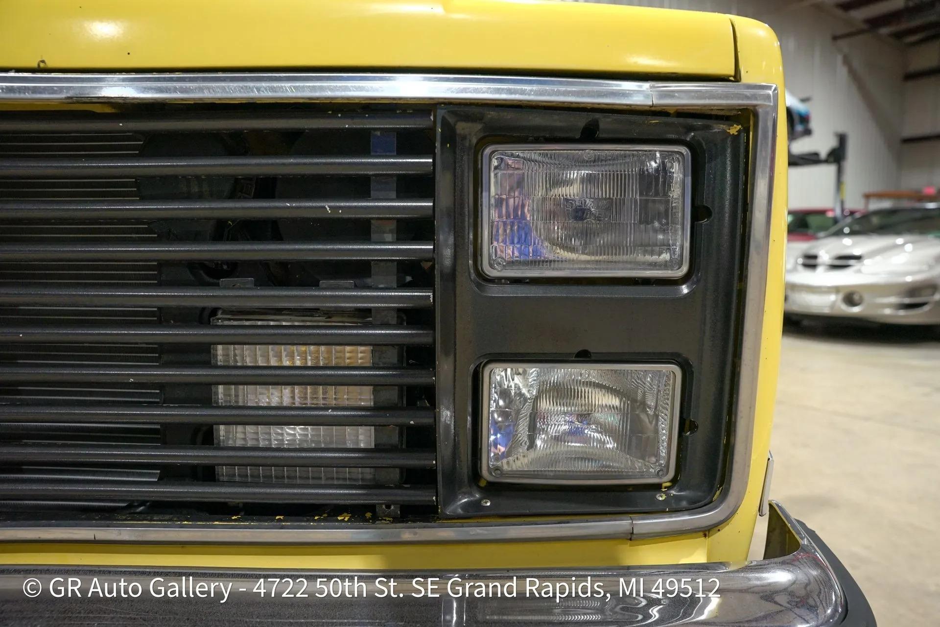 1982 GMC C2500 Classic