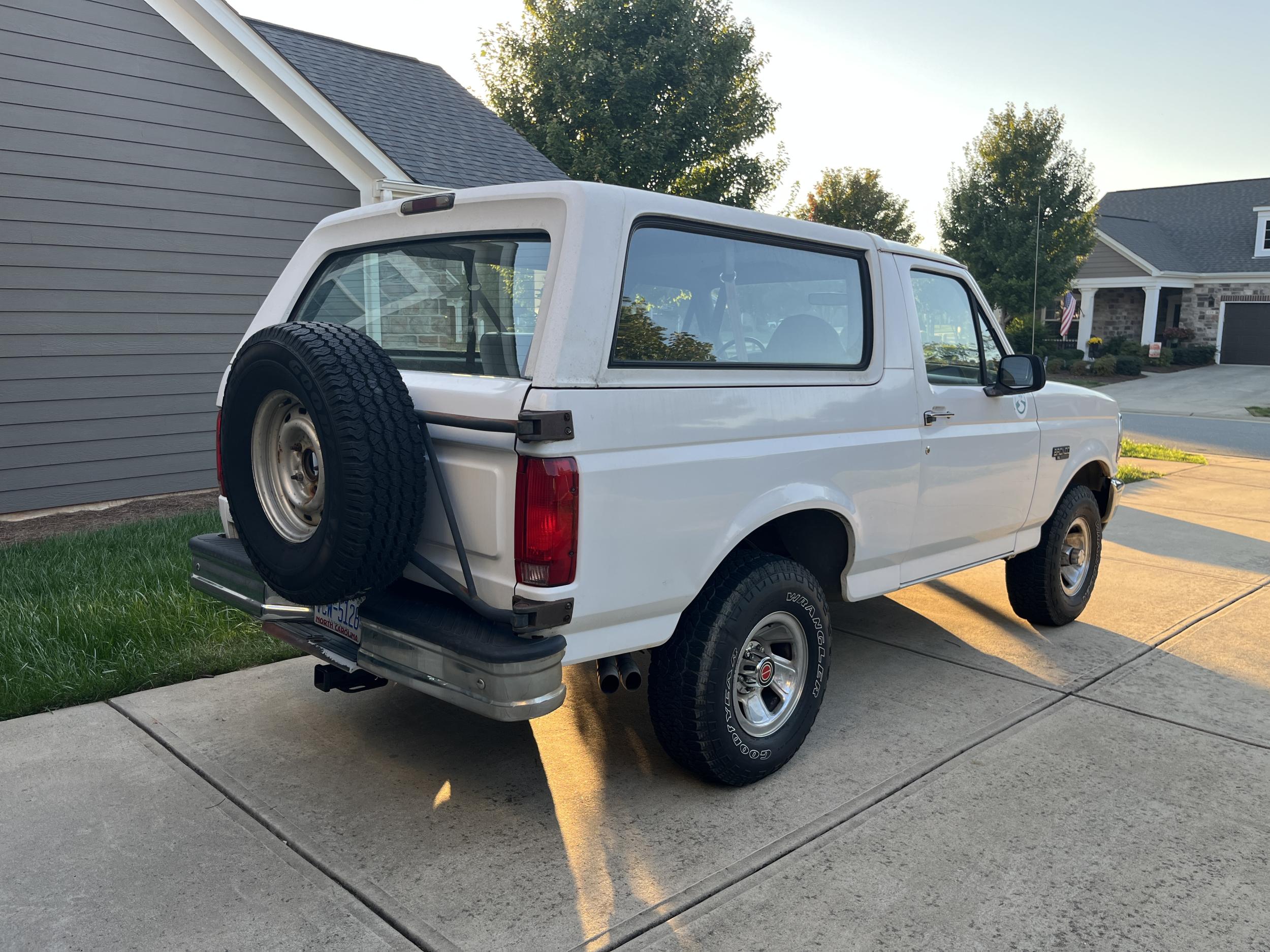 1994 Ford Bronco XL - 3