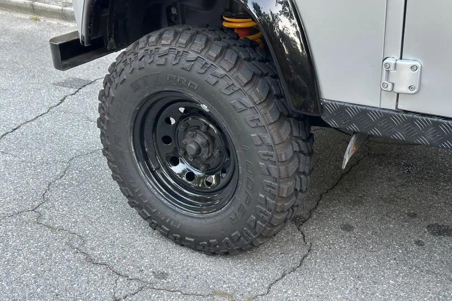2000 Land Rover Defender 110