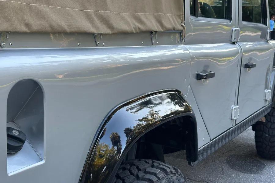 2000 Land Rover Defender 110