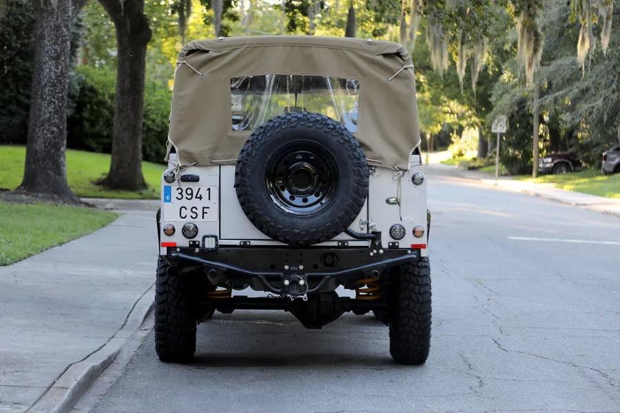 2000 Land Rover Defender 110