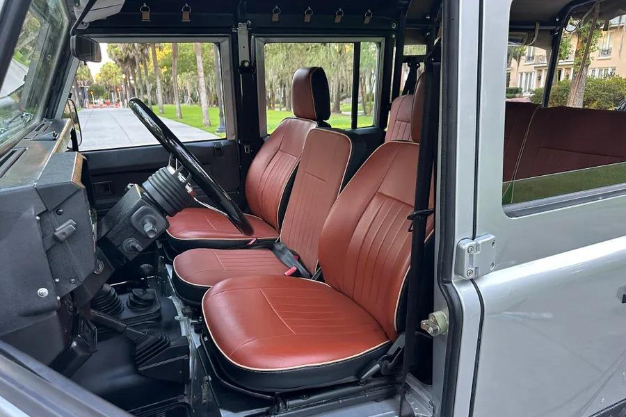 2000 Land Rover Defender 110