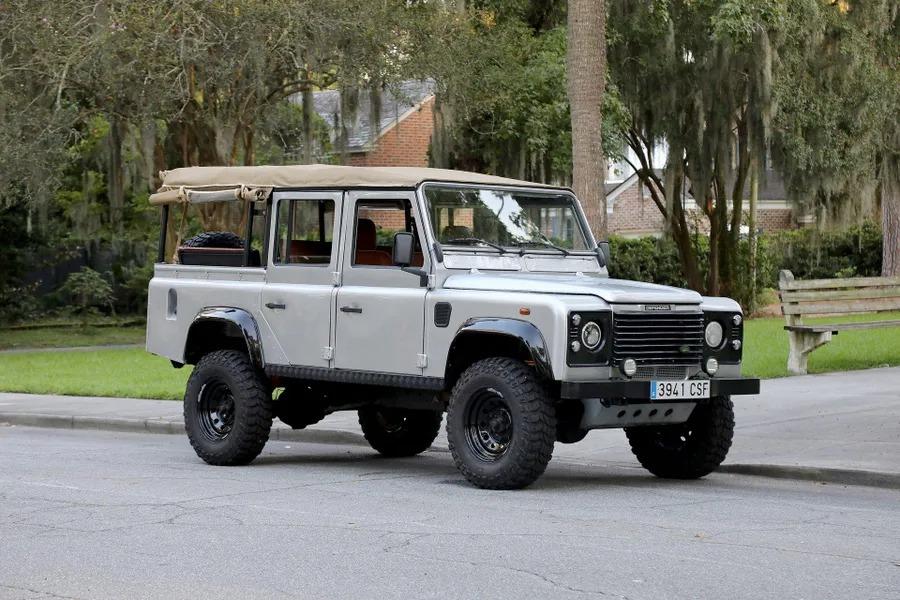 2000 Land Rover Defender 110