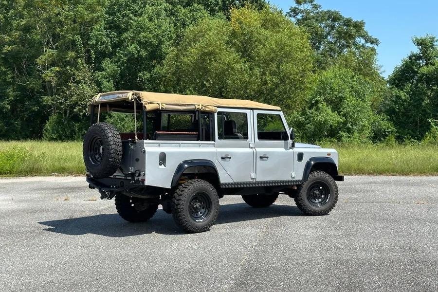 2000 Land Rover Defender 110