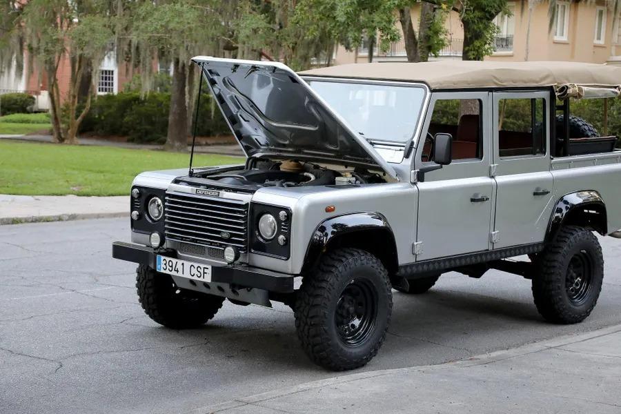 2000 Land Rover Defender 110
