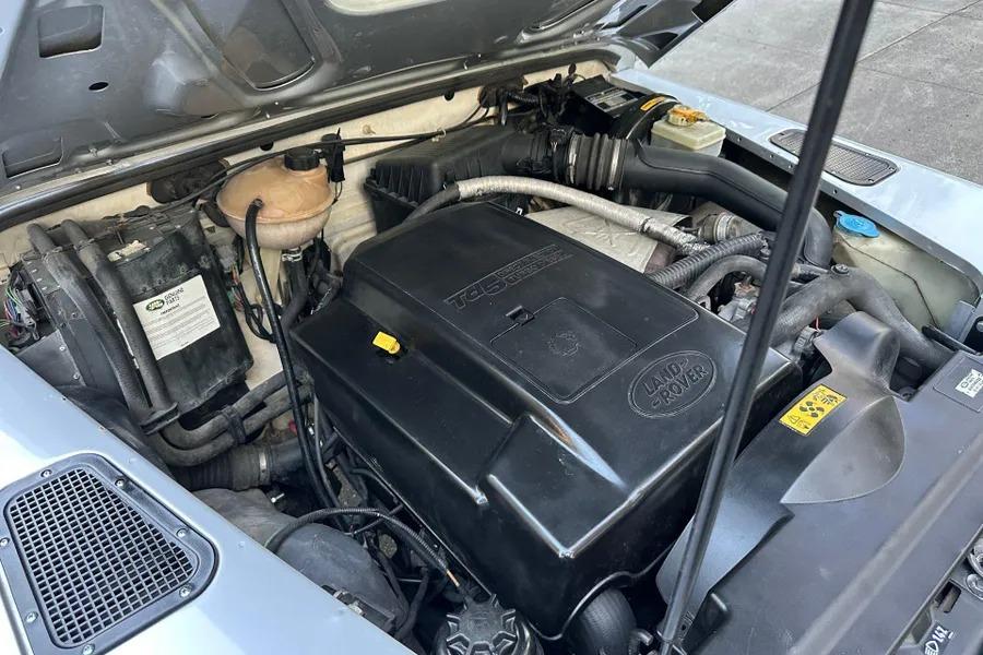 2000 Land Rover Defender 110